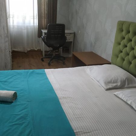 Rustavi Guest House Exteriör bild