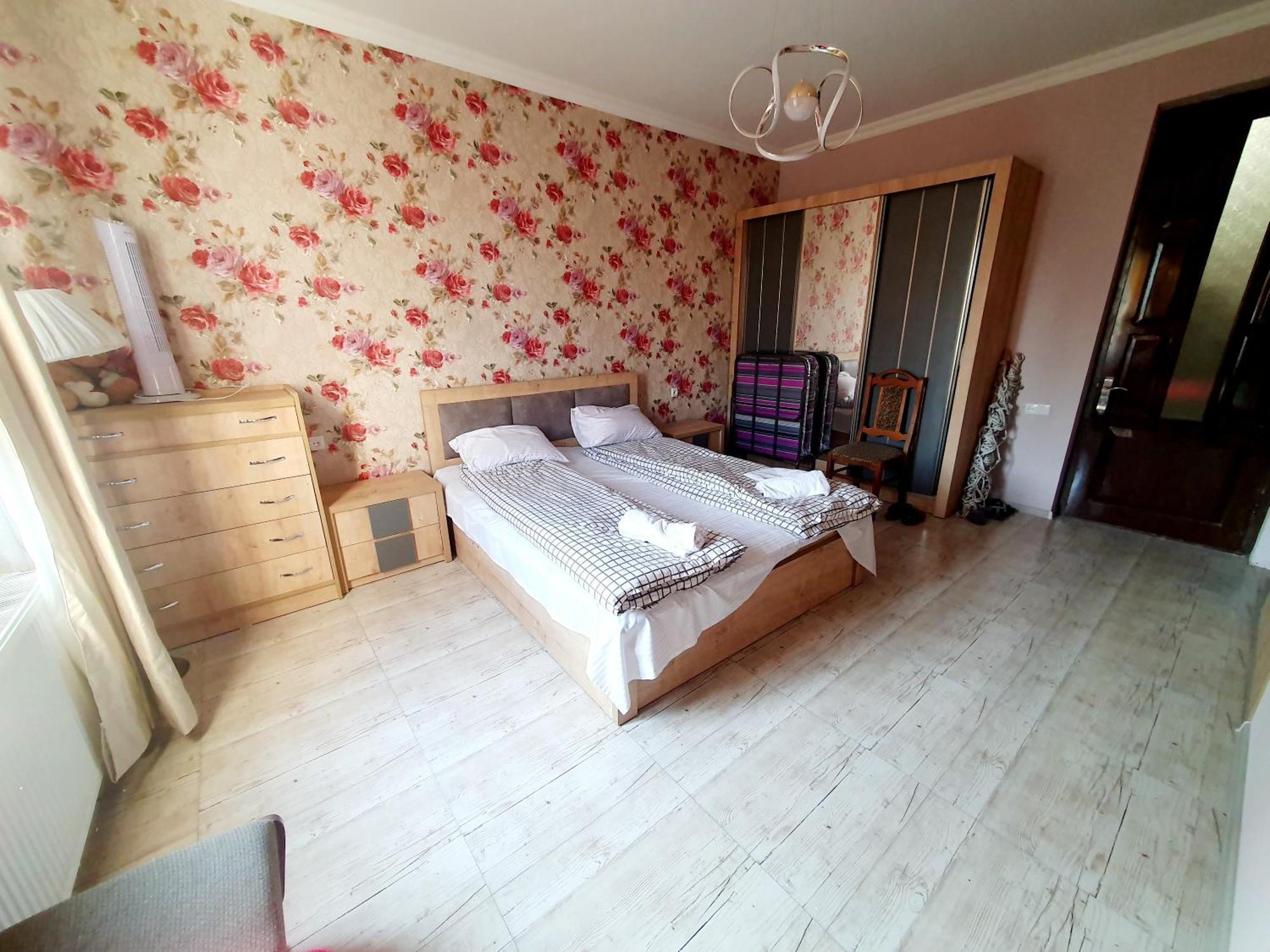 Rustavi Guest House Exteriör bild