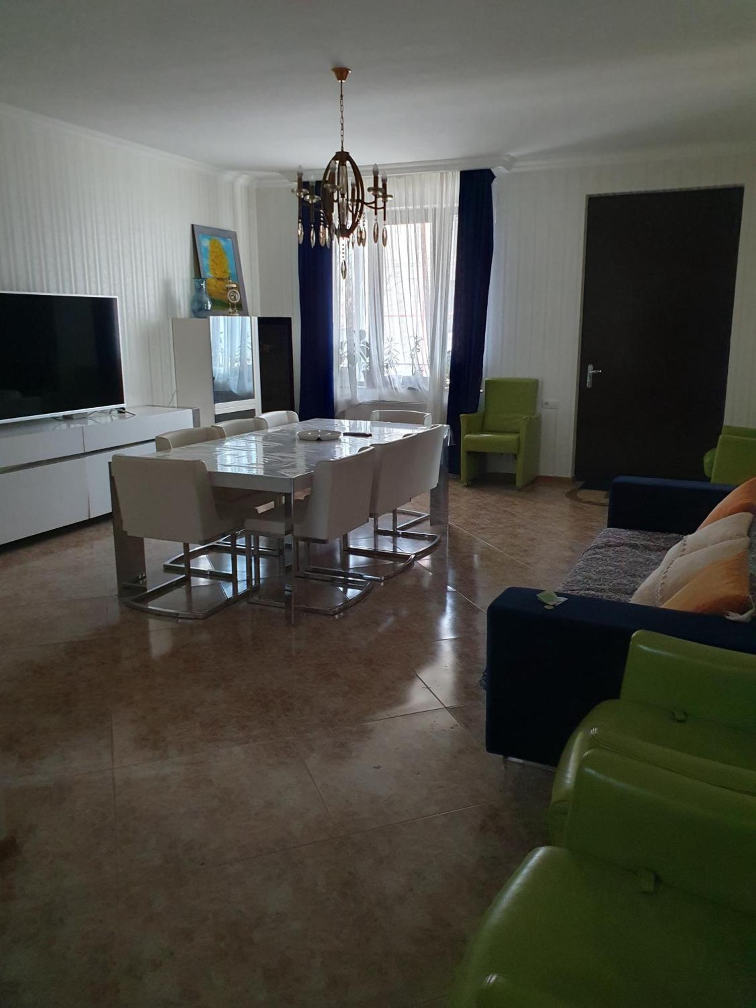 Rustavi Guest House Exteriör bild