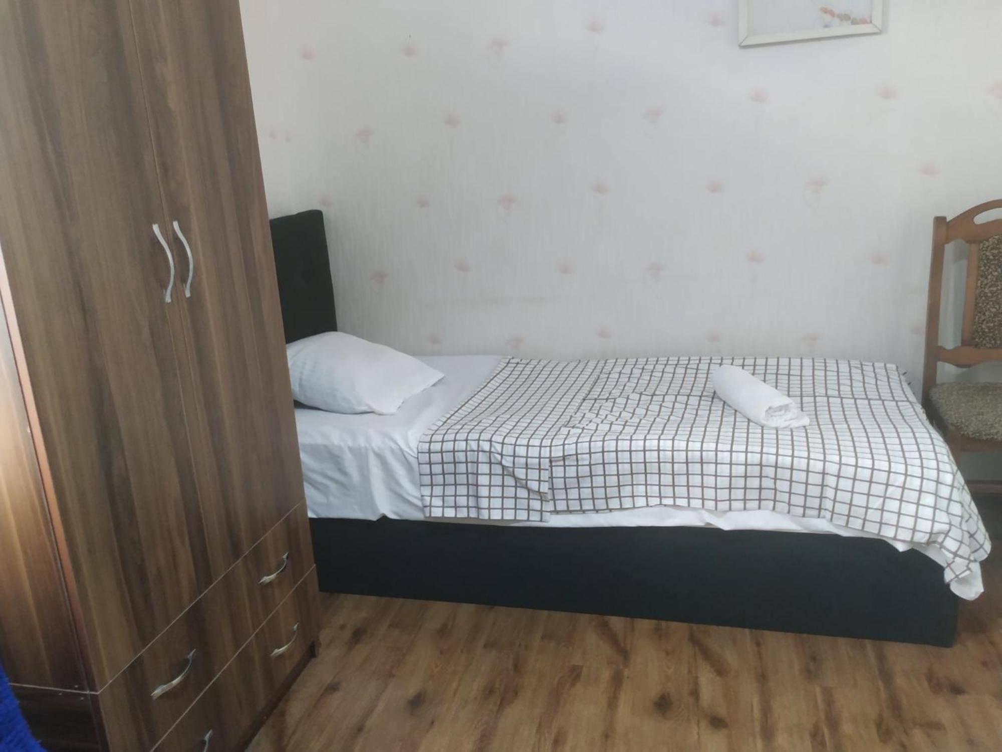 Rustavi Guest House Exteriör bild